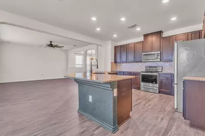 3894 Bentwood Way, New Braunfels, TX 78130 - Photo 16