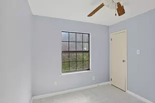 1308 Pendergrass St, Lockhart, TX 78644 - Photo 8