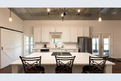 6417 County Road 240, Waelder, TX 78959 - Photo 8