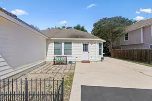 159 Invierno St, Kyle, TX 78640 - Photo 34