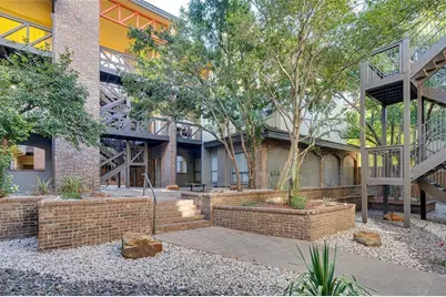 806 W 24th Street #320, Austin, TX 78705 - Photo 6