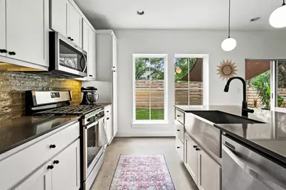 1213 Eleanor Street #B, Austin, TX 78721 - Photo 16