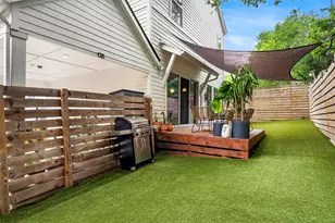 1213 Eleanor St, Austin, TX 78721 - Photo 32