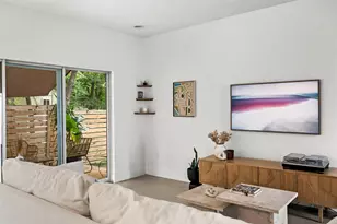 1213 Eleanor St, Austin, TX 78721 - Photo 8