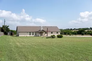 150 W Fm 487, Jarrell, TX 76537 - Photo 2