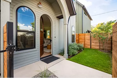 4901 Lott Avenue, Austin, TX 78721 - Photo 2