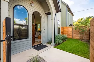 4901 Lott Ave, Austin, TX 78721 - Photo 2
