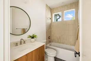 4901 Lott Ave, Austin, TX 78721 - Photo 24