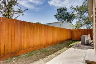6407 Hopkins Dr, Austin, TX 78734 - Photo 14