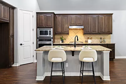 305 Miracle Rose Way, Liberty Hill, TX 78642 - Photo 14