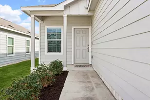 304 Mica Trl, San Marcos, TX 78656 - Photo 2