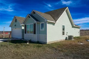 1351 Co Rd 419, Taylor, TX 76574 - Photo 4