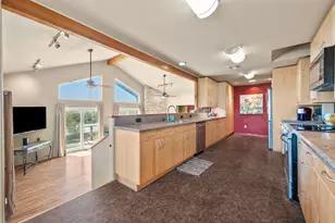 310 Eagles Nest Dr, Wimberley, TX 78676 - Photo 10