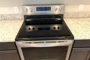 112 Declaration Ln, Liberty Hill, TX 78642 - Photo 4