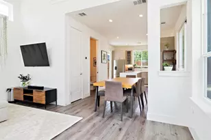 911 Stobaugh St, Austin, TX 78757 - Photo 10