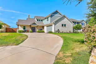 555 River Bluff Cir, Georgetown, TX 78626 - Photo 2