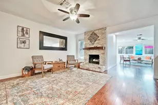 3411 Harpers Ferry Ln, Austin, TX 78745 - Photo 6