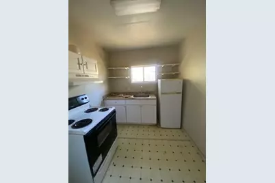 523 S Rio Grande Street, Lockhart, TX 78644 - Photo 8