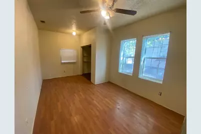523 S Rio Grande Street, Lockhart, TX 78644 - Photo 12