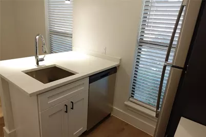 2714 Nueces Street #101, Austin, TX 78705 - Photo 8