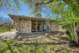 1504 Horseshoe Bay Proper, Horseshoe Bay, TX 78657 - Photo 4