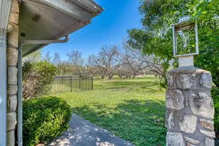 1504 Horseshoe Bay Proper, Horseshoe Bay, TX 78657 - Photo 1