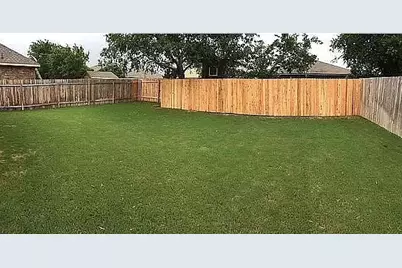 520 S Brook Drive, Leander, TX 78641 - Photo 2