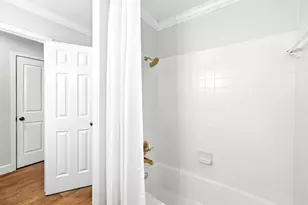 295 Oak Creek Cir, Luling, TX 78648 - Photo 24