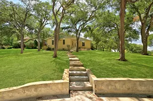 295 Oak Creek Cir, Luling, TX 78648 - Photo 1