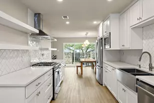 8910 Mt Bartlett Dr, Austin, TX 78759 - Photo 14