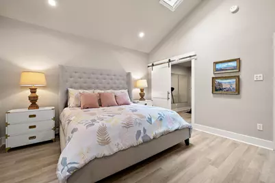 8910 Mount Bartlett Drive, Austin, TX 78759 - Photo 18