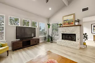 8910 Mt Bartlett Dr, Austin, TX 78759 - Photo 10