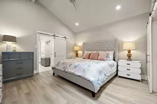 8910 Mt Bartlett Dr, Austin, TX 78759 - Photo 16