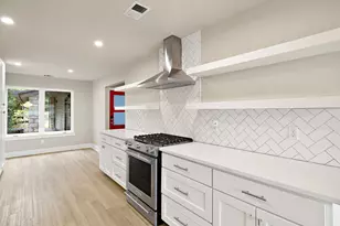 8910 Mt Bartlett Dr, Austin, TX 78759 - Photo 16