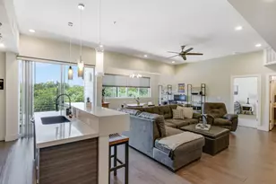 604 N Bluff Dr, Austin, TX 78745 - Photo 10