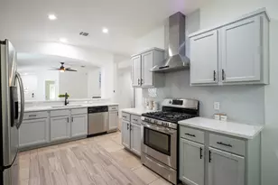 3900 Sojourner St, Austin, TX 78725 - Photo 2