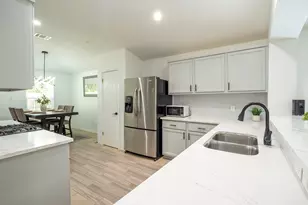 3900 Sojourner St, Austin, TX 78725 - Photo 4