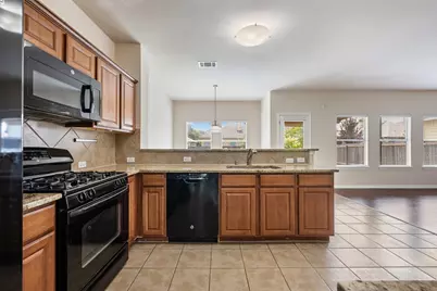 3825 Carbondale Avenue, Austin, TX 78744 - Photo 20