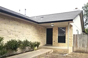 1747 Horseshoe Cir, Round Rock, TX 78681 - Photo 2