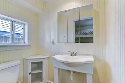 16525 Jamaica Cove Road, Jamaica Beach, TX 77554 - Photo 18