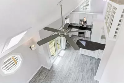 16525 Jamaica Cove Road, Jamaica Beach, TX 77554 - Photo 12