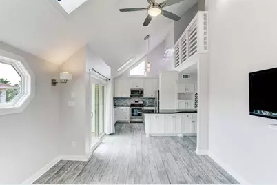 16525 Jamaica Cove Road, Jamaica Beach, TX 77554 - Photo 6