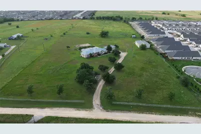 400 Hyview Lane, Hutto, TX 78634 - Photo 1