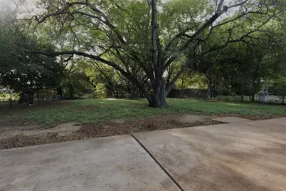 5308 Peppertree Parkway, Austin, TX 78744 - Photo 10