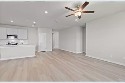 505 Sleep Hollow, Jarrell, TX 76537 - Photo 12