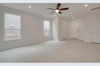 256 Feathers Street, Jarrell, TX 76537 - Photo 6