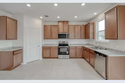 256 Feathers Street, Jarrell, TX 76537 - Photo 10