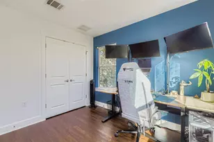 1601 Miriam Ave, Austin, TX 78702 - Photo 20