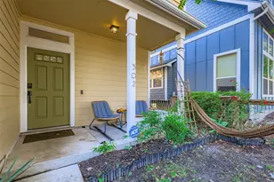 1601 Miriam Ave, Austin, TX 78702 - Photo 2