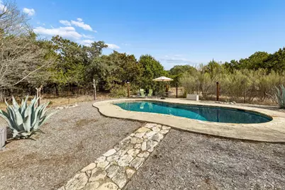 299 Live Oak Trail, Utopia, TX 78883 - Photo 30